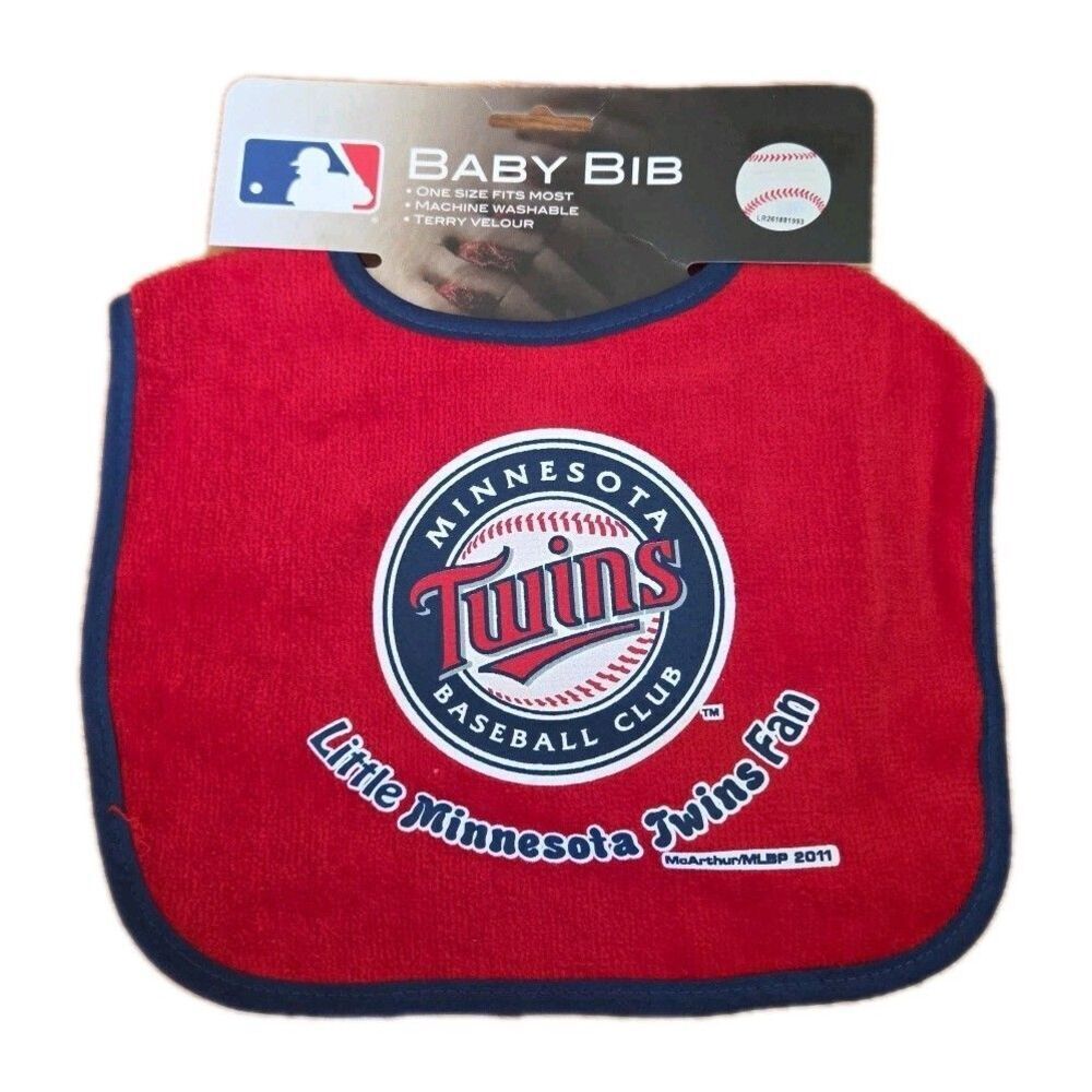 MLB Minnesota Twins Baby Bib Terry Velour Baseball NEW Machine Washable Red